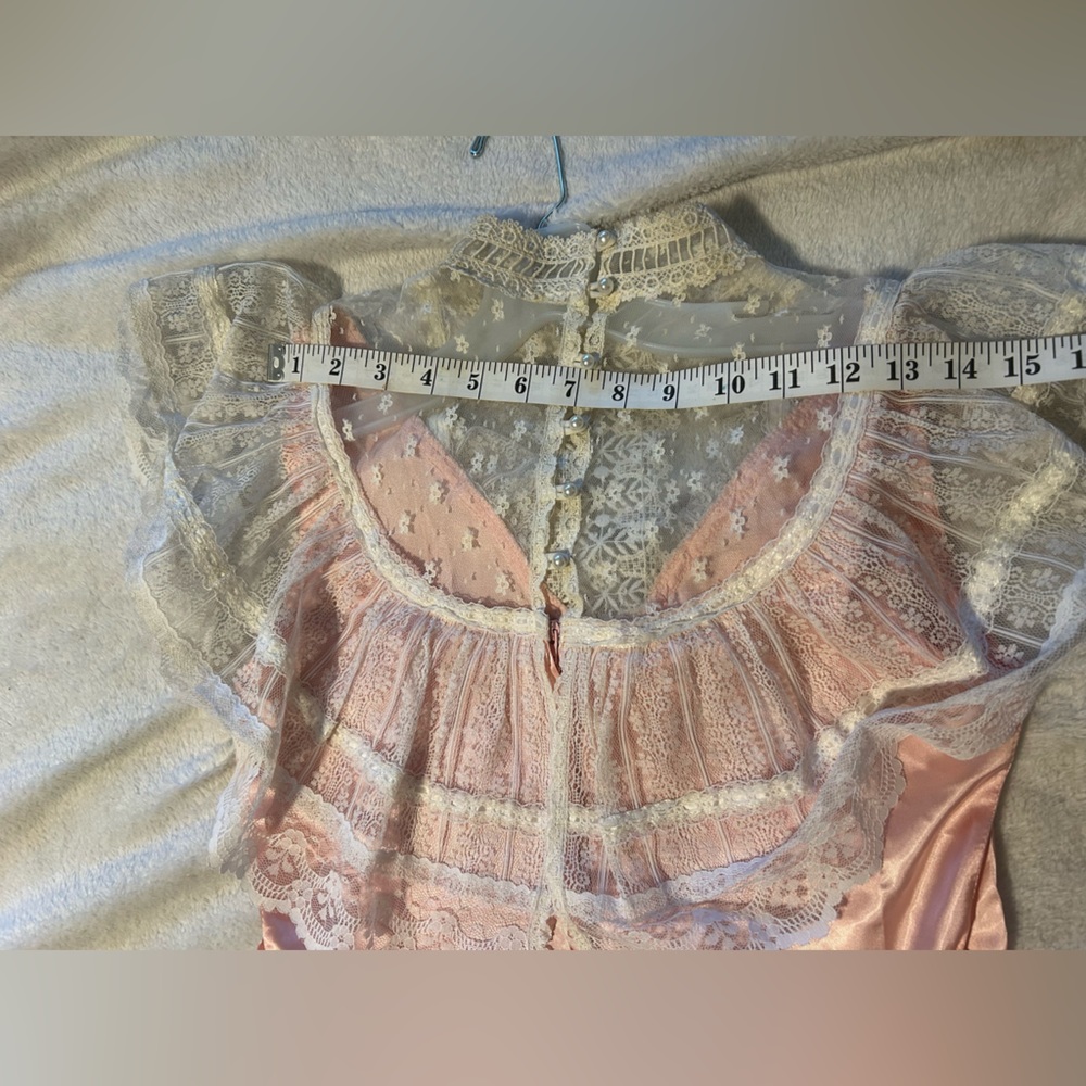 Vintage 1970’s 80’s Gold Label Gunne Sax Dress Peach Pink Lace Satin Size 9 - Picture 16 of 17